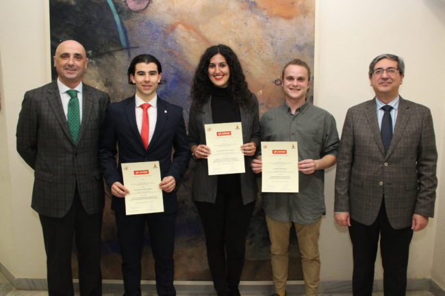 Entrega_diplomas_de archivo